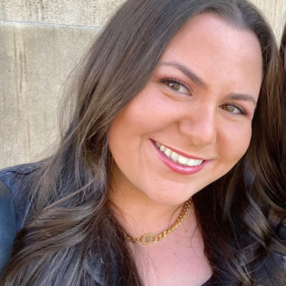 Meet your Posher, Michaela